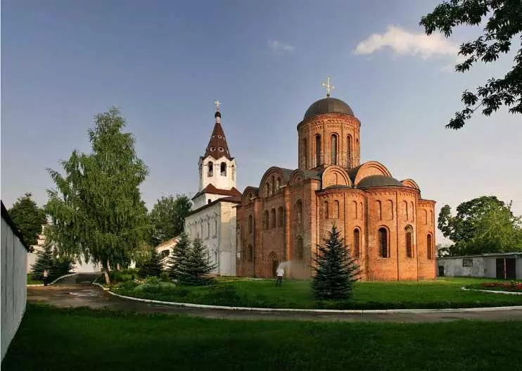 Smukke steder Smolensk til vandre- og foto skud 13409_5