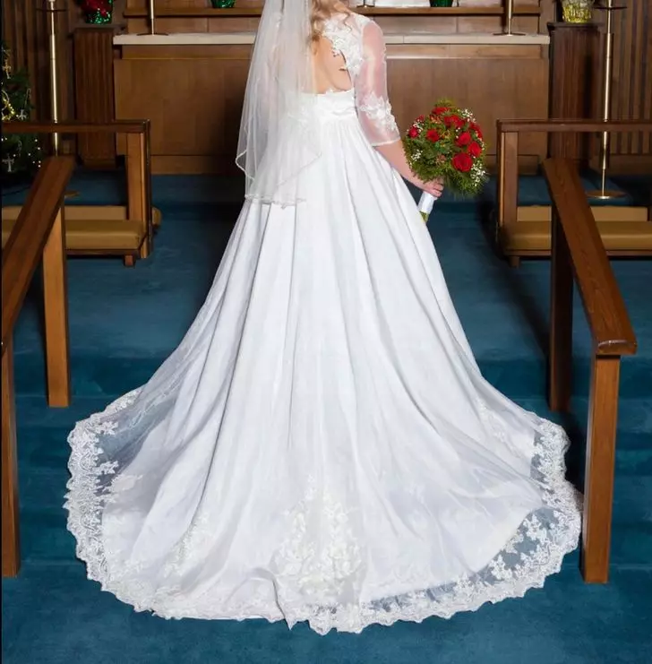 20 + девојки кои ризикуваат да се омажат во свадбените фустани на нивните баби и мајки 13808_10