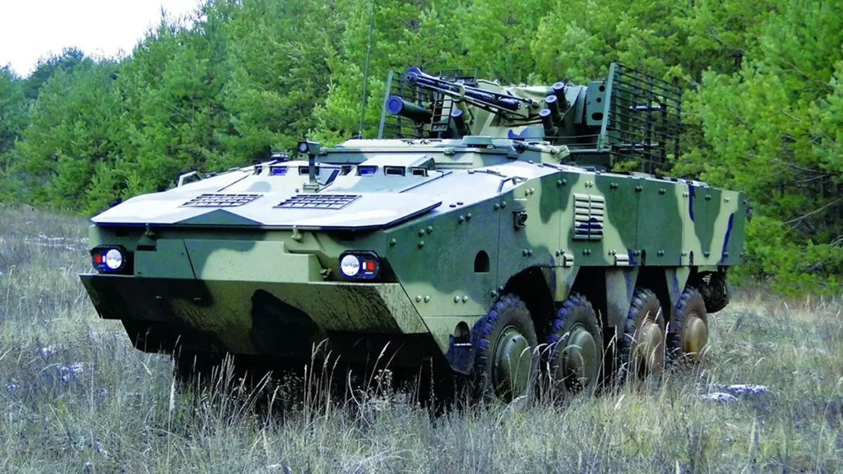 اعترفت أوكرانيا بالتخلف من BTR-4 VSU من 