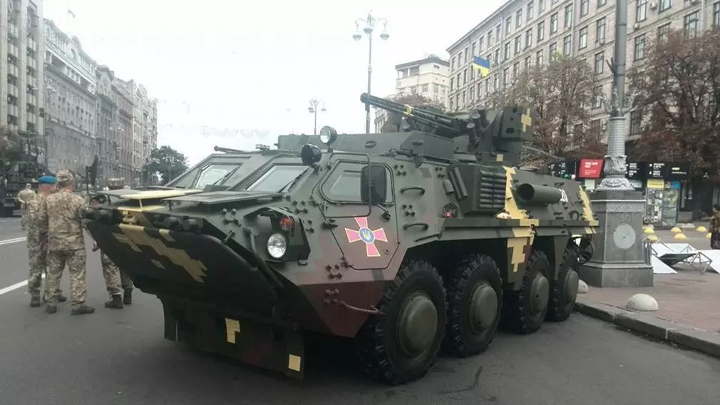 Giila sa Ukraine ang pagkaatras sa BTR-4 VSU gikan sa mga Boomerang 
