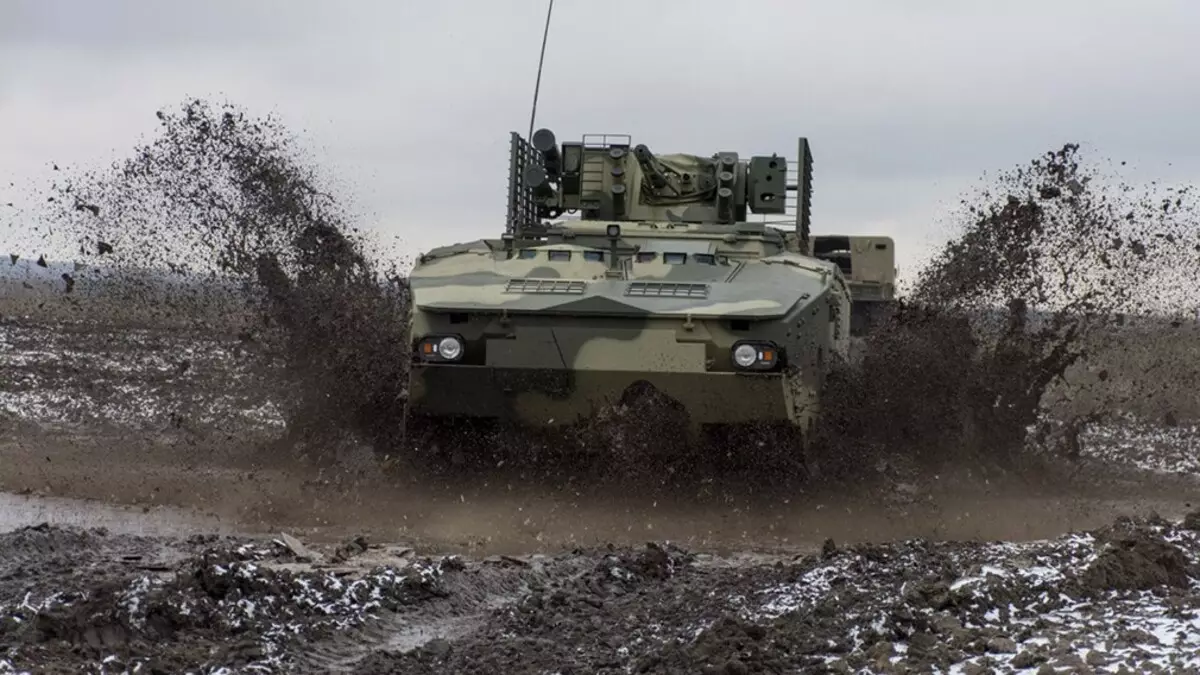 Ukraina mengakui keterbelakangan BTR-4 VSU dari Rusia 