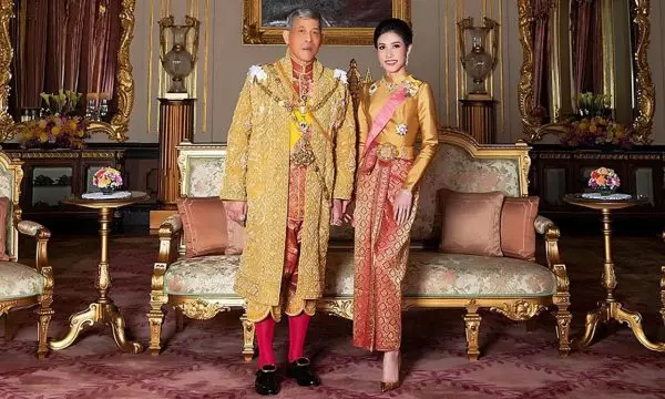 タイの王は2番目の女王の彼のお気に入りを発表しました 14199_3