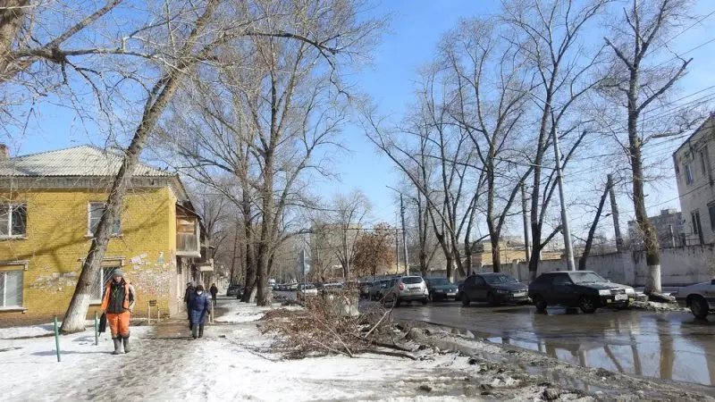 La causa de la demolició massiva de Maples a Saratov serà la reparació de les voreres 14336_2