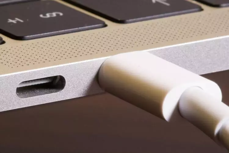 Apple Teavă MacBook pentru a ajusta încărcarea pentru rutina zilnică 14576_1