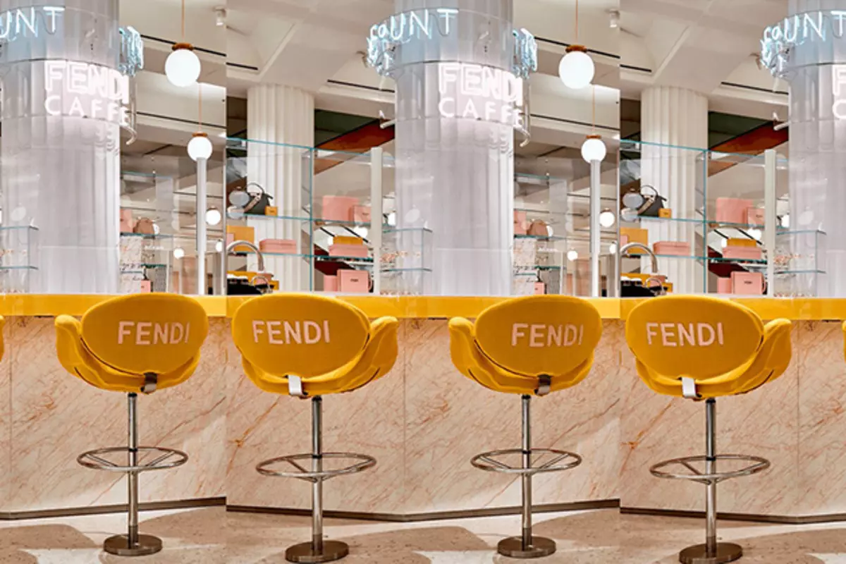 The world of Fendi: 10 interesting facts about the legendary brand that you could not know 15818_27
