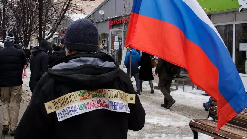 Voorwaardelijke geur van vrijheid. Fotorapport over hoe tweeduizend Saratov-bewoners naar buiten gingen om Navalny te ondersteunen