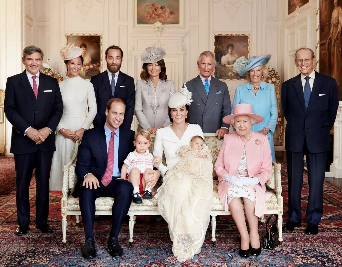 Prince William ma Kate Middleton na failaina toega o le lakapi keke i luga o le couscens o tamaiti: o le a le puipuia o se confectivinery i le 7 tausaga 16791_3