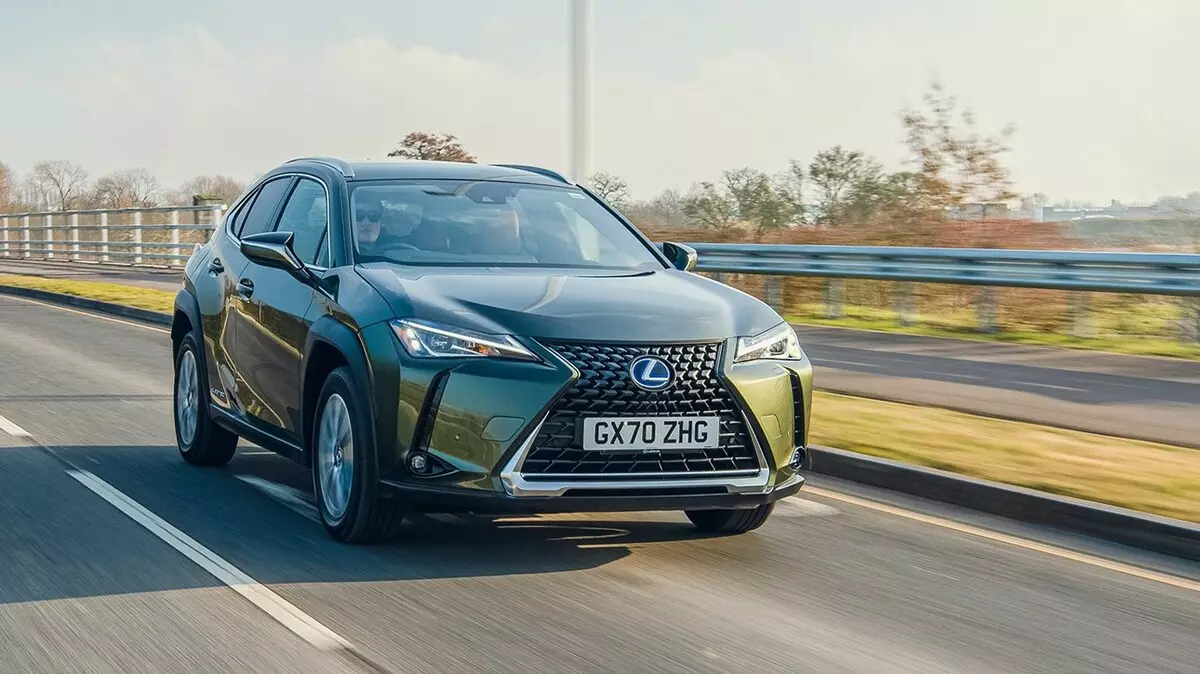 Review of the new fully electric Lexus UX 300E 17313_1