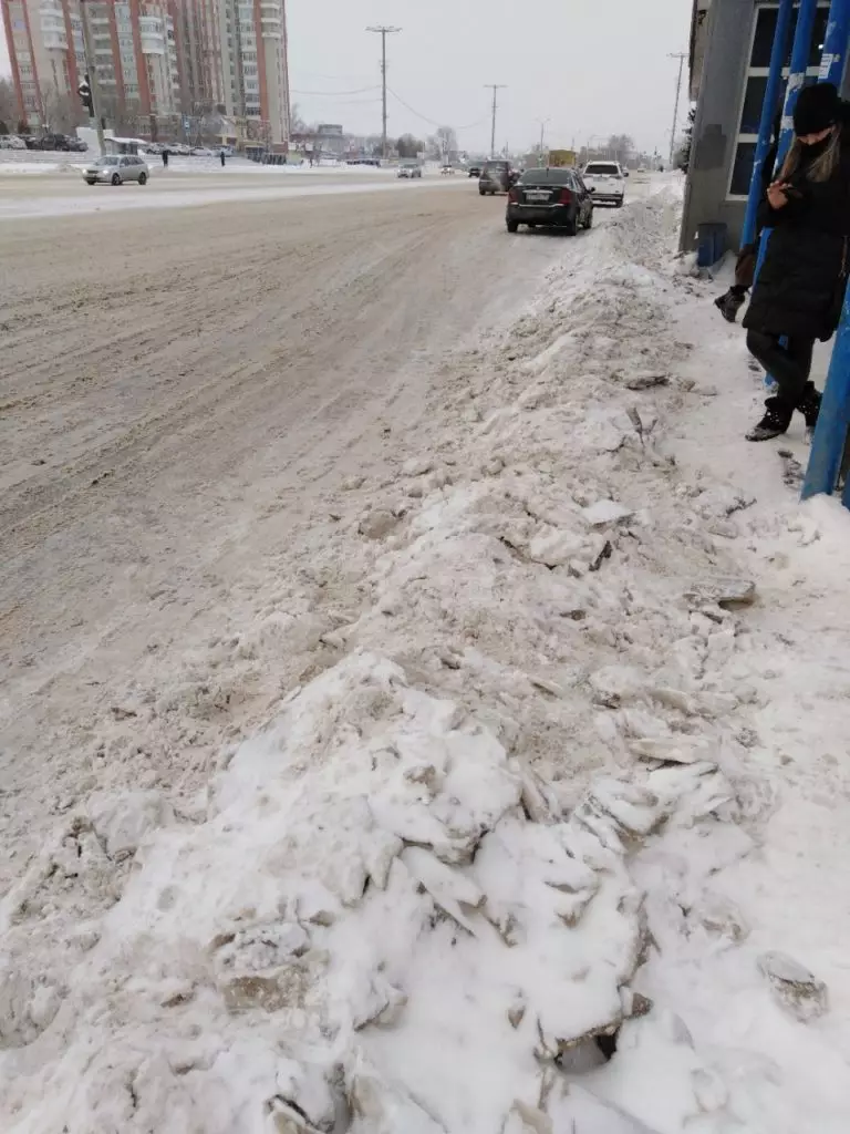 برف کی خراب صفائی پر رہائشیوں کی شکایات، خلاف ورزیوں. ڈائریکٹر 