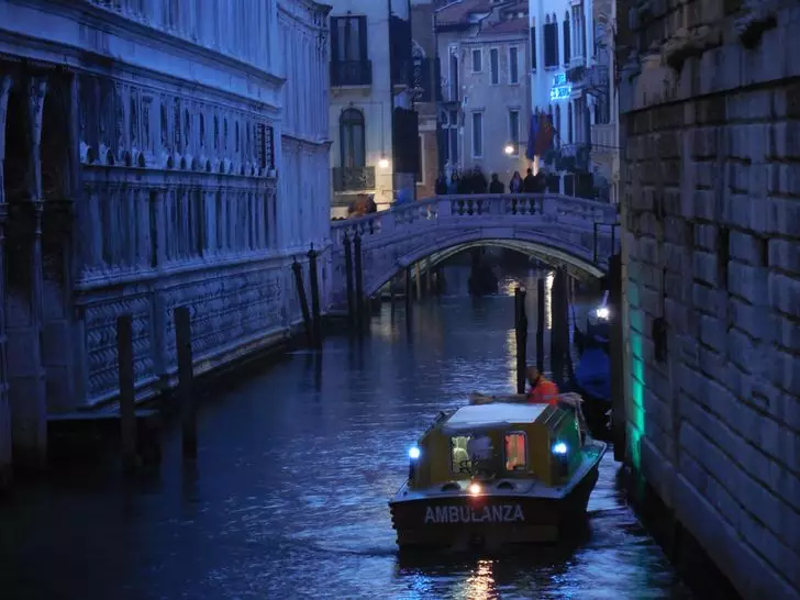 Más de 20 fotos que le mostrarán Venecia romántica de un lado inesperado. 18069_18