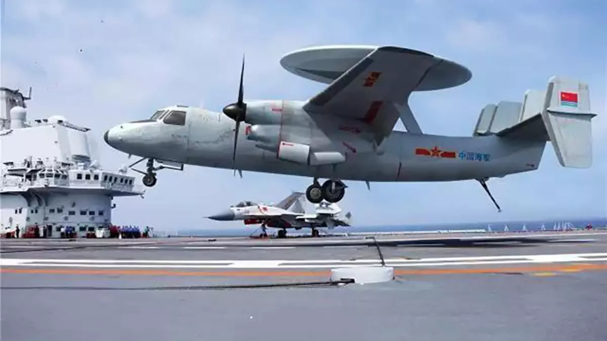 Ang Bag-ong Aircraft carrier carrier nga si Navy China makadawat mga epekto sa pag-atake sa mga drone sa 11 1816_5