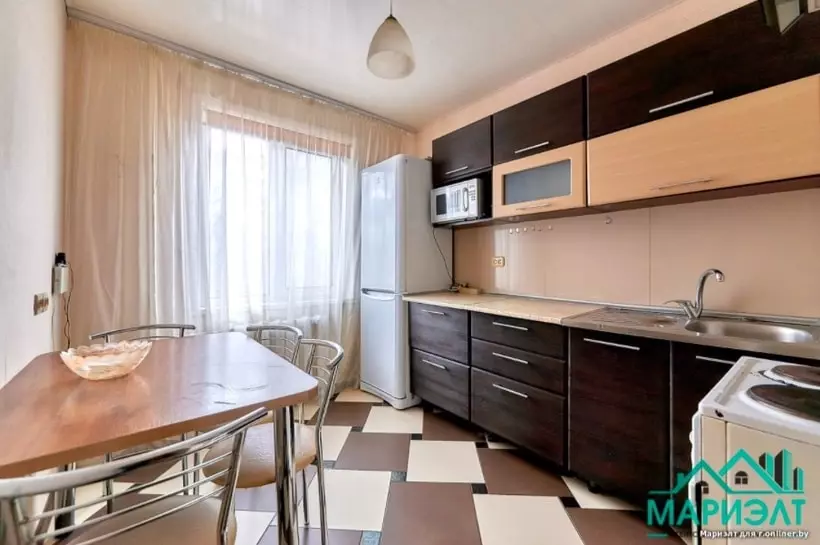 Tražimo jeftine apartmane u Minsku: odnushki u sovjetskim kućama, ali bez sovjetskog popravka 18240_17
