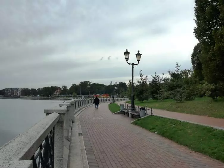Bandar Rusia: Apa yang baik Kaliningrad? Berjalan dan muzium 18727_2