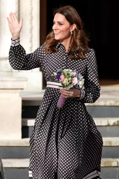 Top terbaik dan kegemaran Dumps Duchess Kate Middleton 18740_14