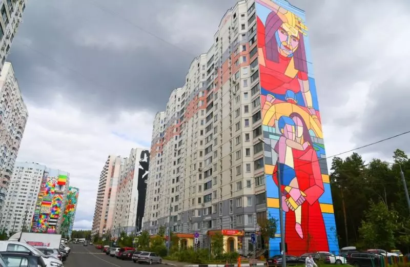 Gagarin, Puma, Matryoshka: Artisti da diversi paesi del mondo dipinti a casa a Odintsovo nella regione di Mosca 19742_10