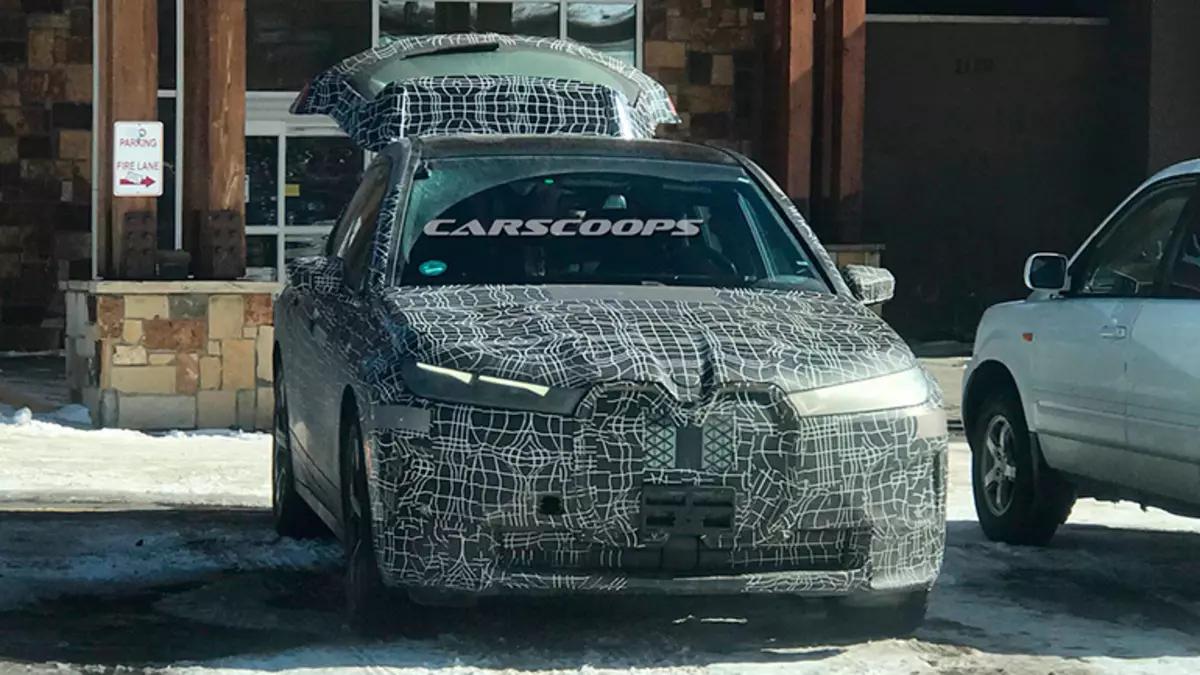 Elektrische crossover BMW IX merkte in Colorado 20410_4