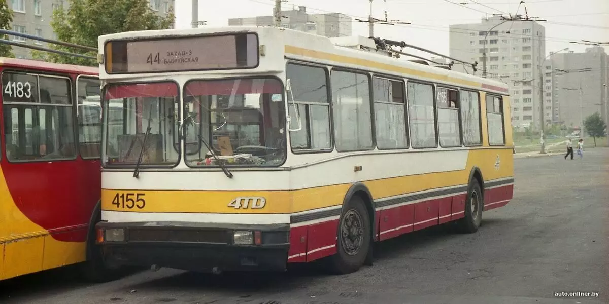 Clásico baixo fíos. Recordamos os Trolley Autobuses de Minsk de ZIU e os seus 
