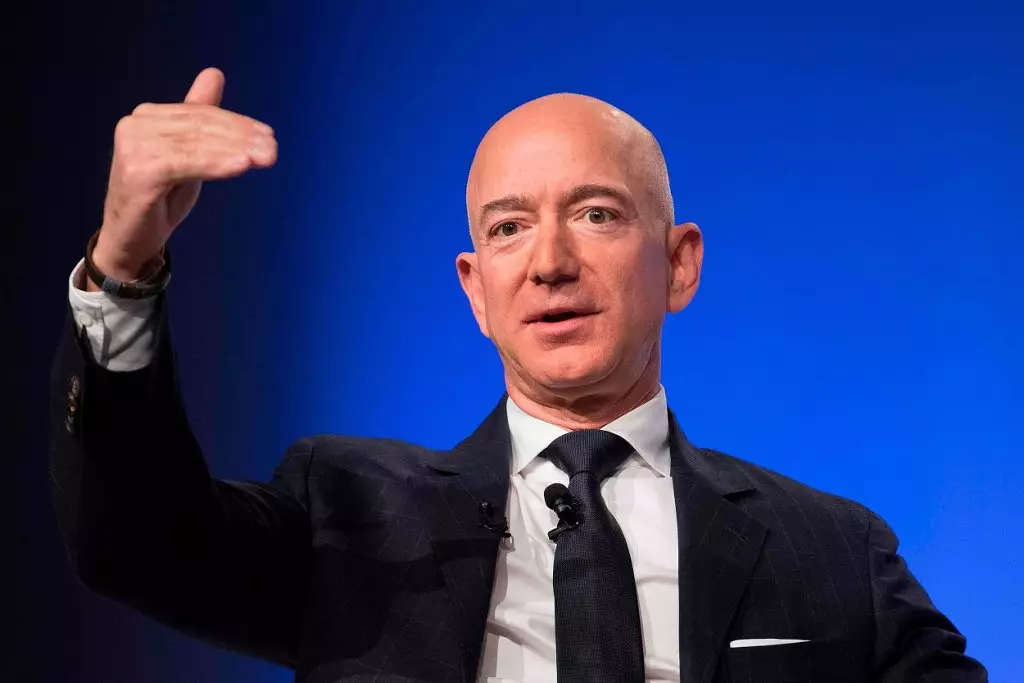 Jeff Bezlek wird den Amazon-Generaldirektor verlassen - er führte das Unternehmen 27 Jahre