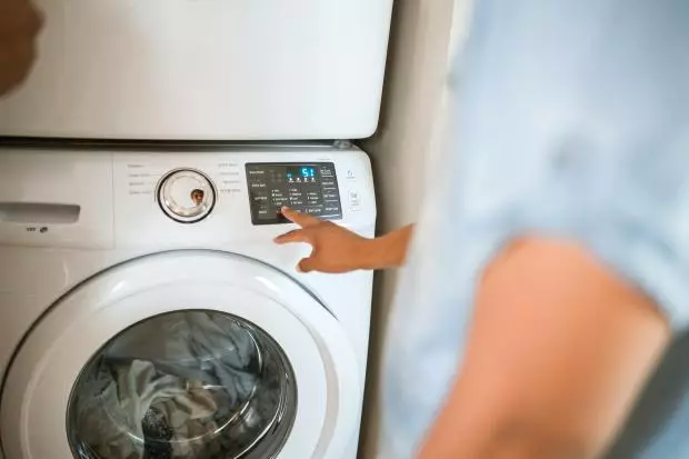 7 Rash-gewoonten die de status en prestaties van de wasmachine schaden 20513_2