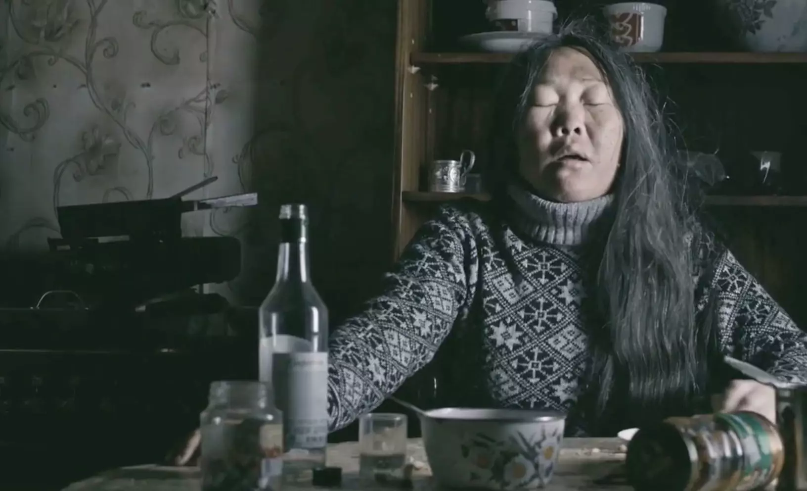 슬림 장소 : Yakut의 누드 삶 