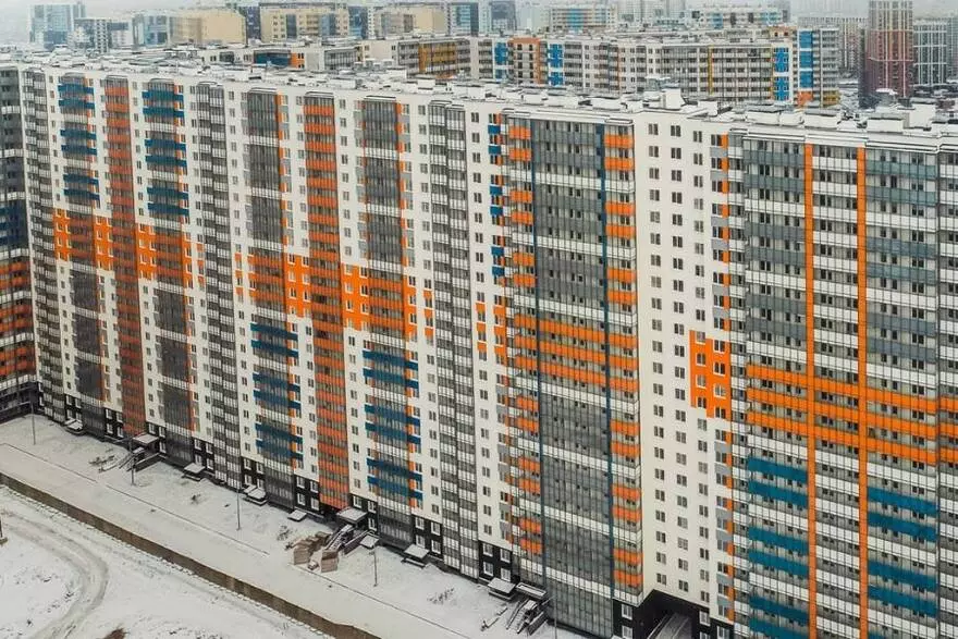 Petersburg Novelties von Februar: Die Entwickler sind nicht eilig, sie verstehen zwei Projekte zu Beginn von 3 Millionen Rubel