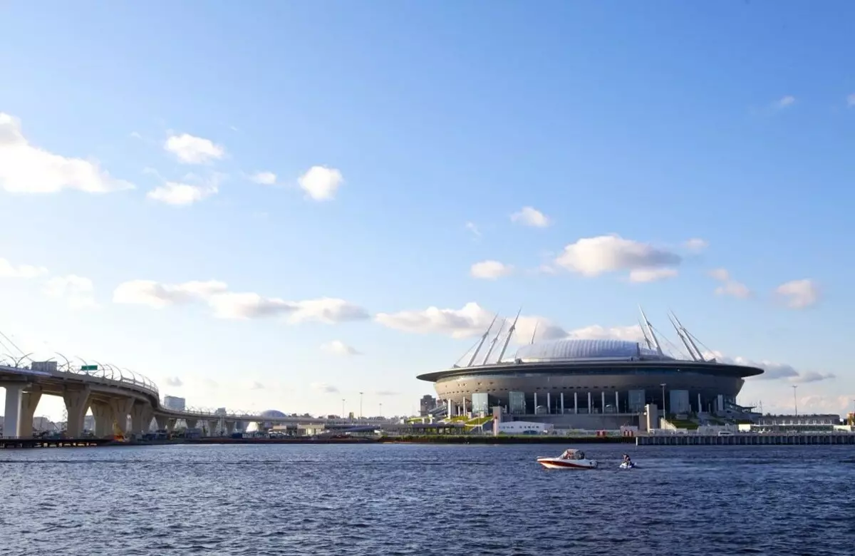 Corrisponde a "Zenith" allo Stadium Gazprom Arena