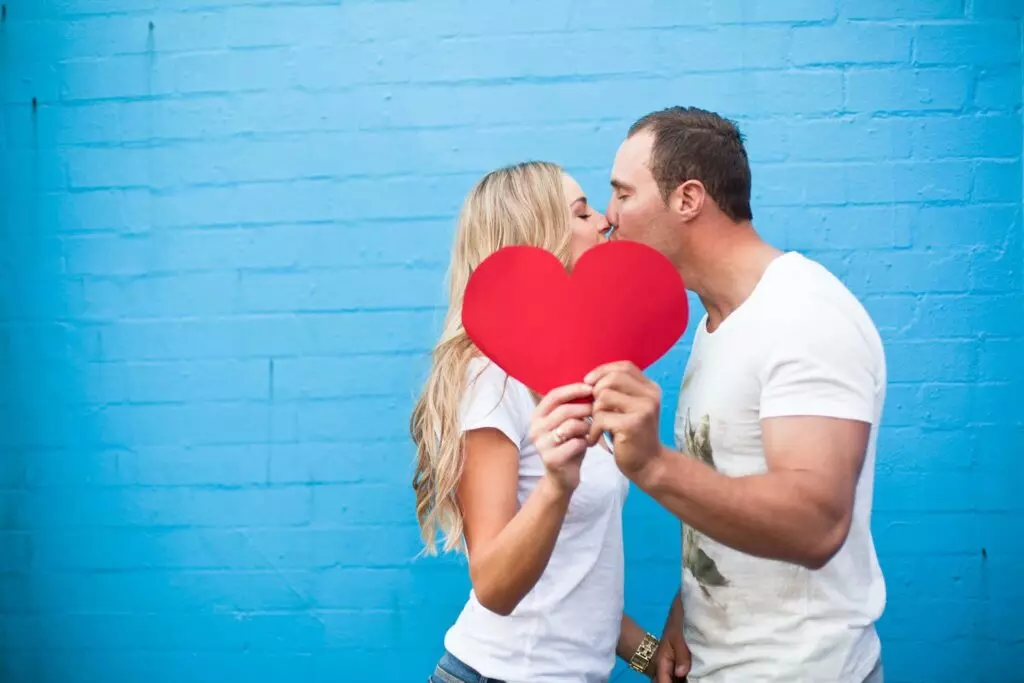 Kejutan untuk Hari Valentine tanpa uang: 5 ide akan membantu mengejutkan orang yang dicintai