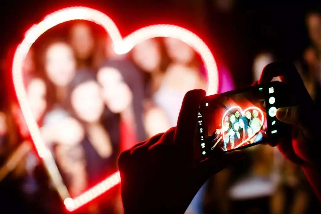 Surprise pour la Saint-Valentin sans argent: 5 idées aideront surprendre un être cher 22490_4