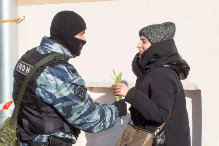 Som i St. Petersborg fejrede 8. marts - fra aktierne mod diskrimination af tillykke i form af Stas Mikhailov 2361_8