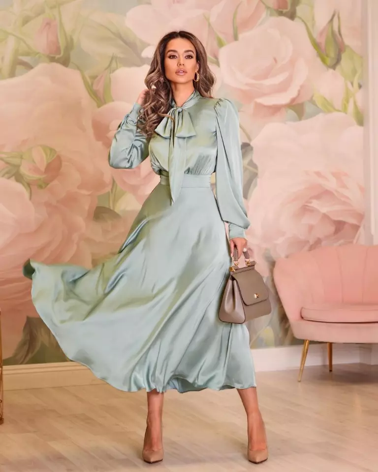 Modèles élégants de robes dans lesquelles toute femme ressentira une incroyable fashionista 3080_2