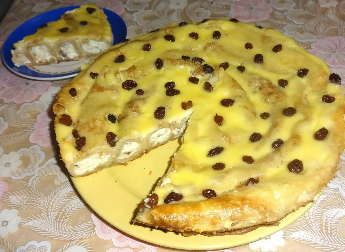 Banitsa Branknaya con queso cottage y pasas # MaslenitsA2021