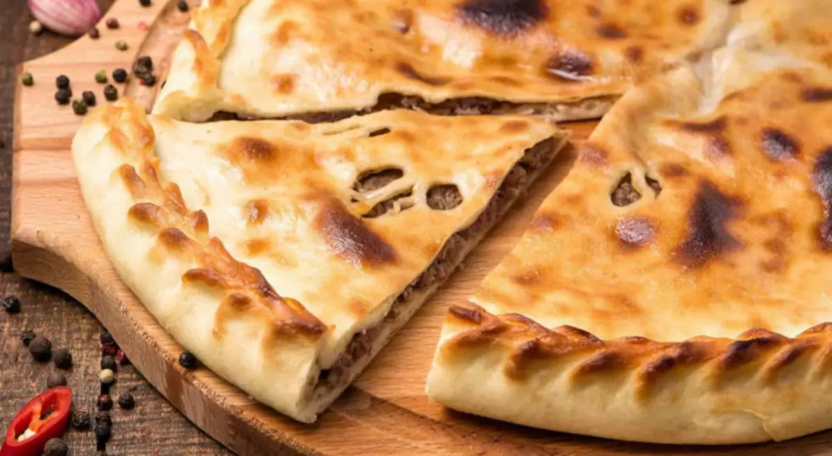 Rendelés Ossetian Chicken Pies: egyedi íz és aroma minden darabban 3458_1