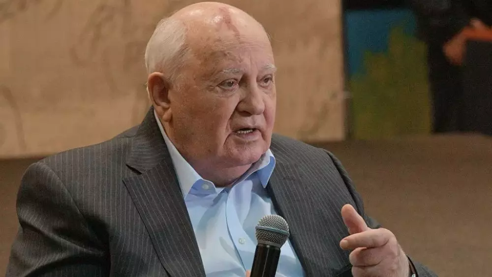 Careerist, Odnolyuba และ reformer: ชีวิตและอาชีพของประธานาธิบดีของ USSR Mikhail Gorbacheva ได้อย่างไร 3588_5