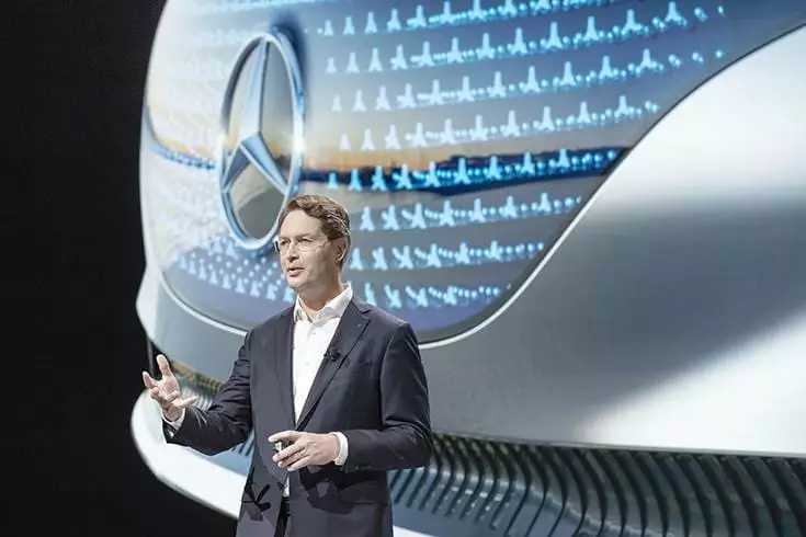 Konservativ Mercedes-Benz Strategiya - benzin avtoulov elektr avtomobilni o'zgartirish uchun pul beradi 360_1