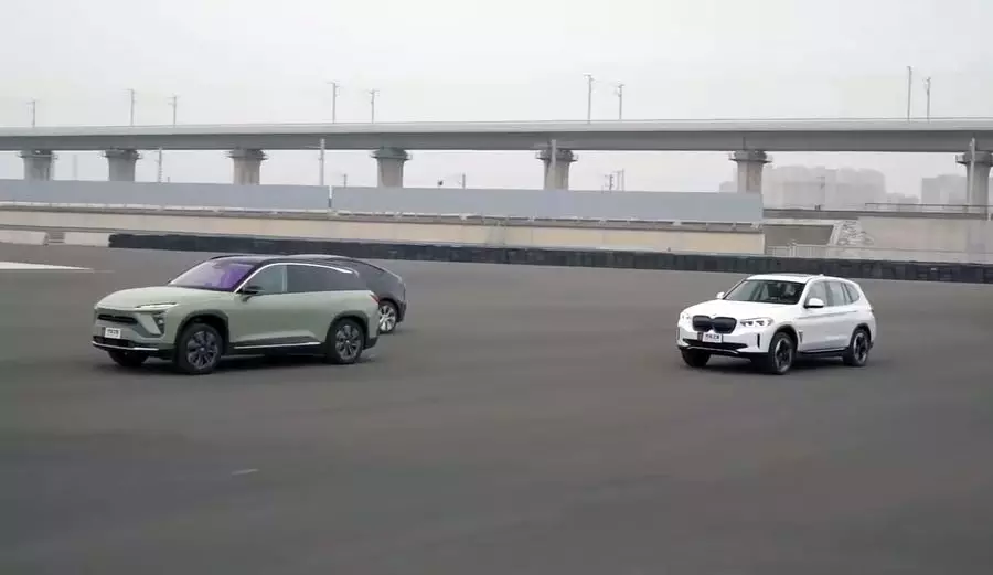 Delengen BMW Listrik Kanthi Crash Kunci Tesla lan Nio 4516_2