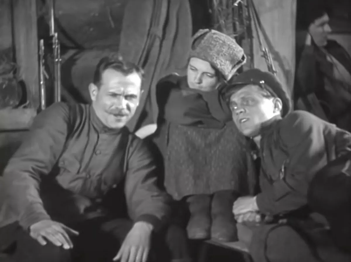 事实证明，这部电影“Chapaeva”的延续在他没有淹死 - “Chapaev与我们”1941 4624_1