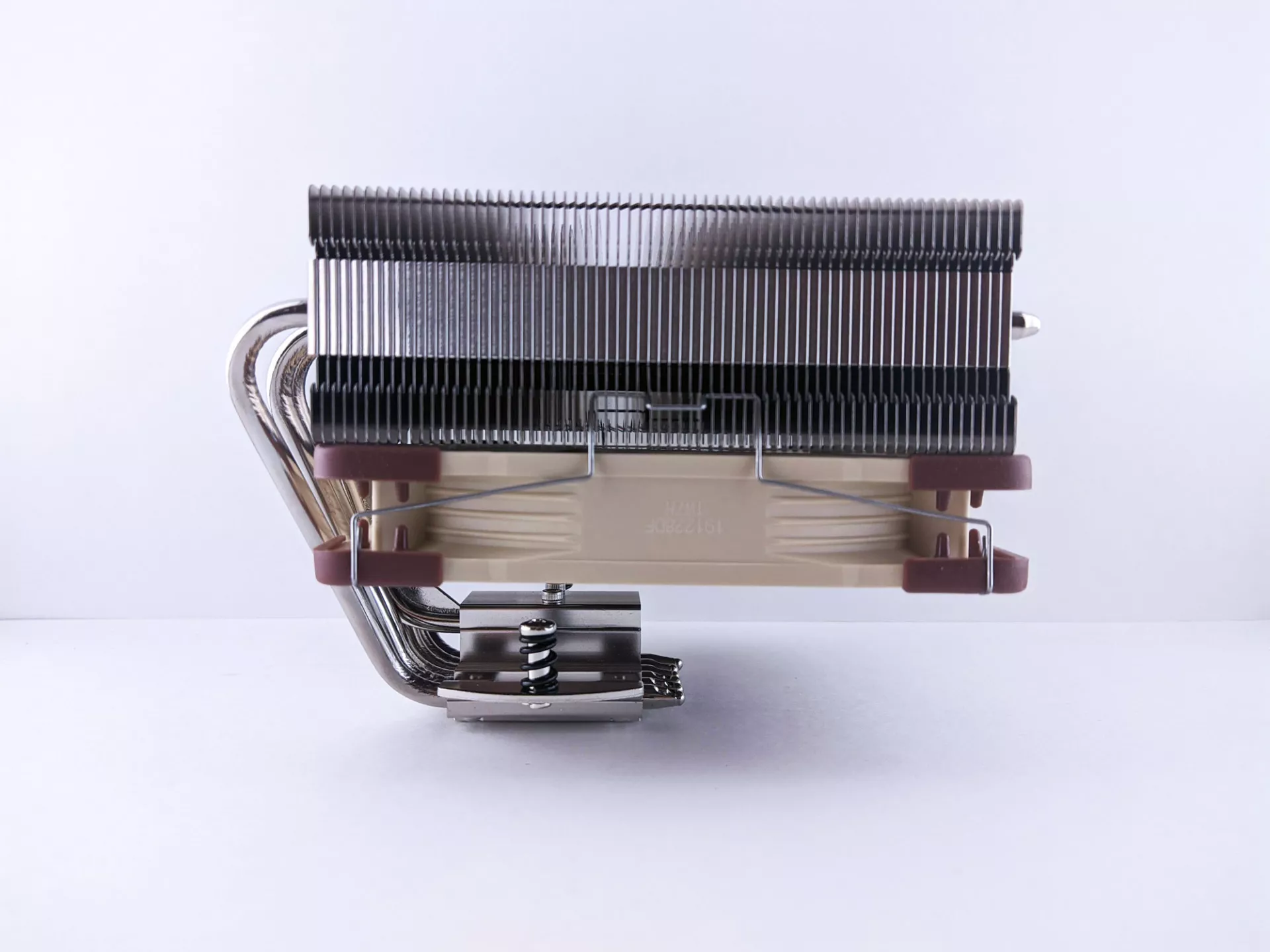 Suʻega Drick Projecterer Cooler NECUT NH-C14S. Feula i luga o le intel core i9-10900 4709_17