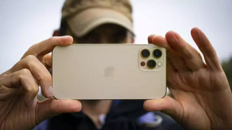 Што може да се камера periscope и зошто е потребно во iPhone 4902_2
