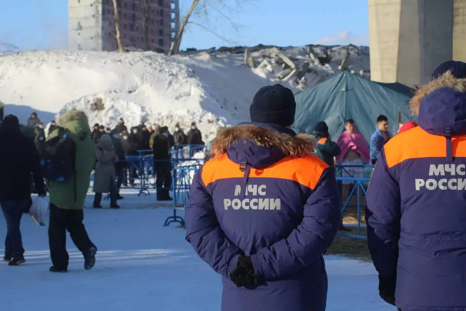 هزاران نفر از Novosibirstsev در خط Frosty Fosty قرار داشتند 5561_3