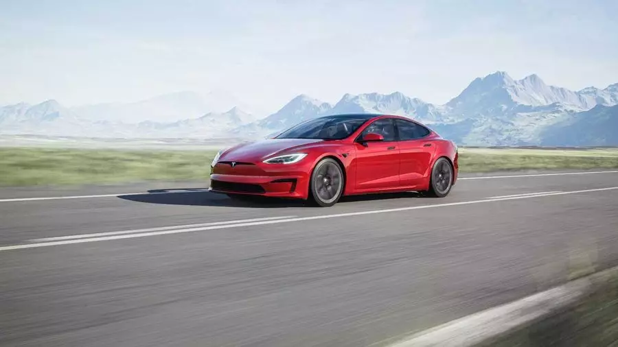 Nai-update na Tesla Model S at Model X nakuha ang manibela sa halip ng isang manibela 5586_4