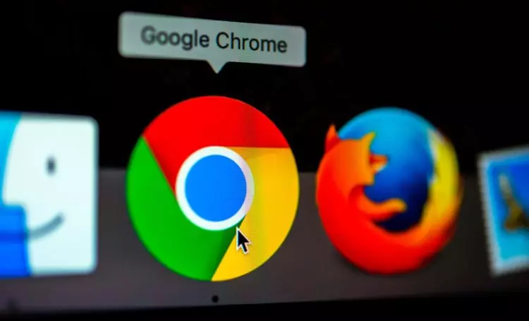 Chrome yt de raam? Google is korrizjeare