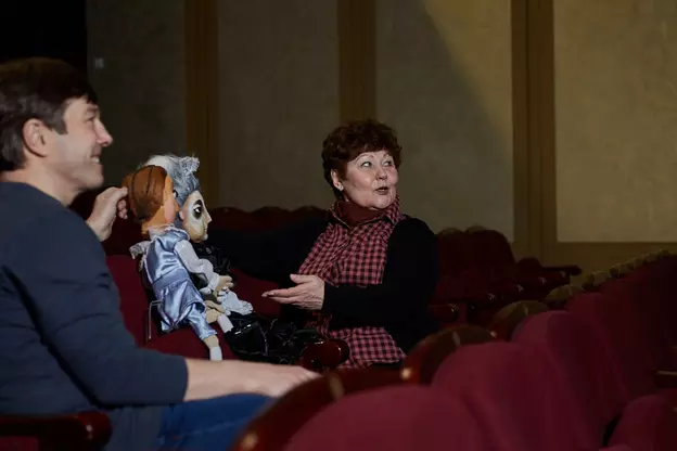 Kehabisan waktu. Aktor dan perancang desainer The Kirov Theatre of Dolls tentang bagaimana karakter, tren baru dan keutamaan artis dibuat 6730_5