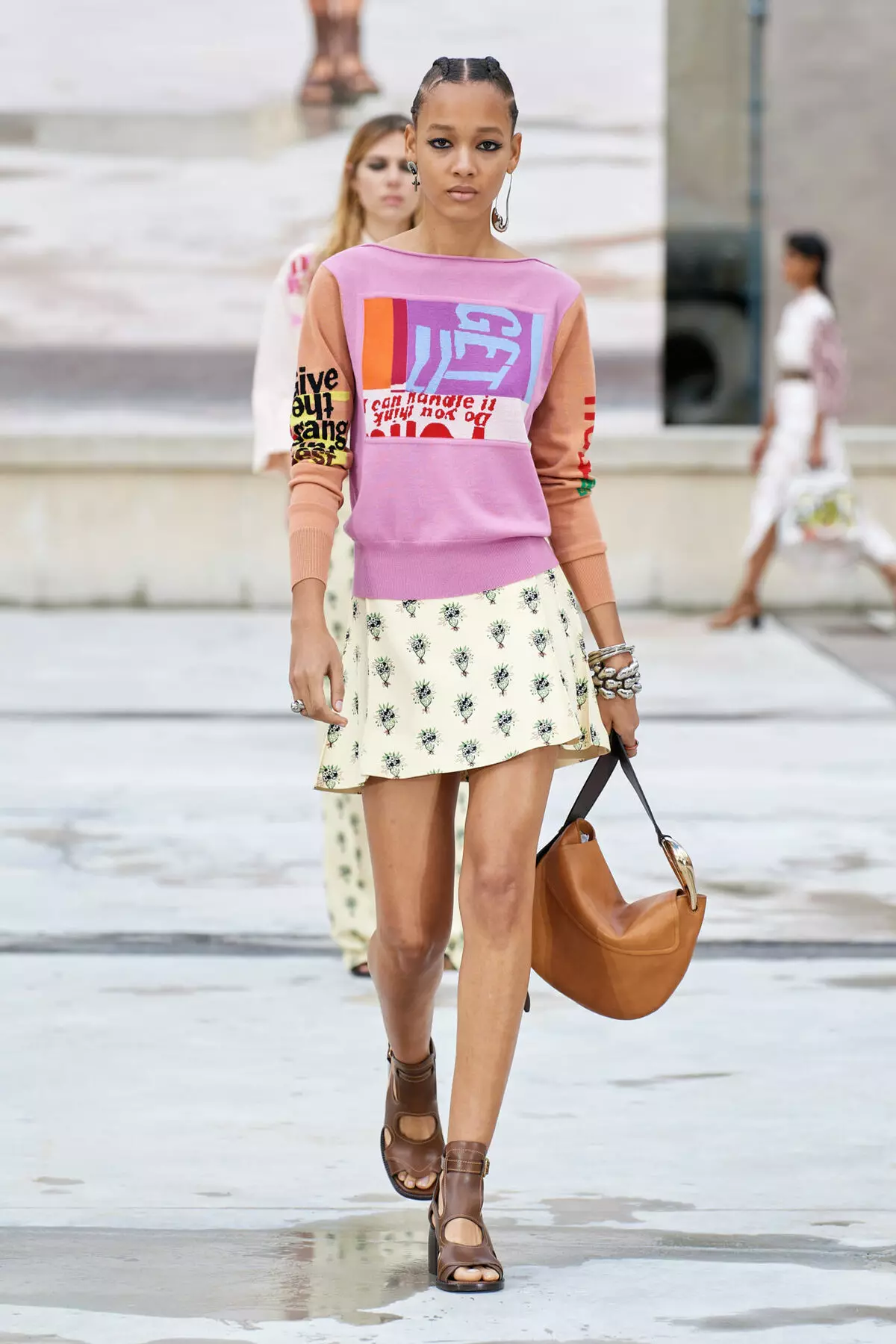 Nós estudamos tendências de moda da coleção de primavera -LETO 2021 Chloe 7127_8