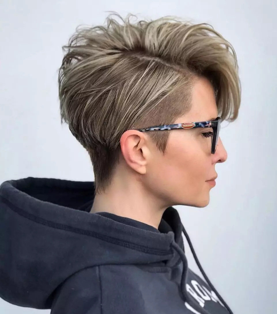 Spring Trends: 12 Bright Short Haircuts. 8085_14