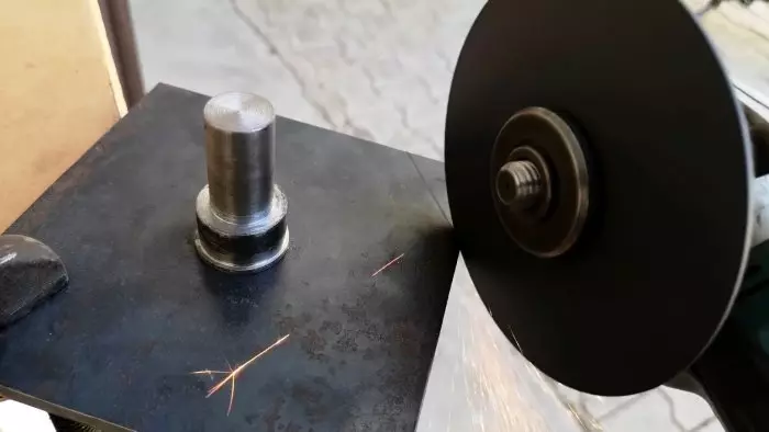 Comment faire une machine pour plier des pinces différentes 8710_12