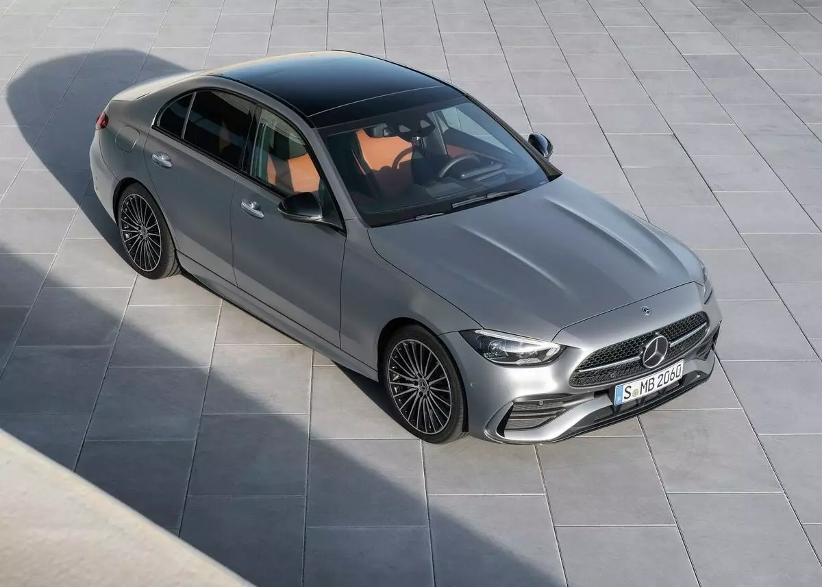 سيأتي فئة Mercedes-Benz C الجديدة إلى روسيا بدون محرك ديزل 8715_3