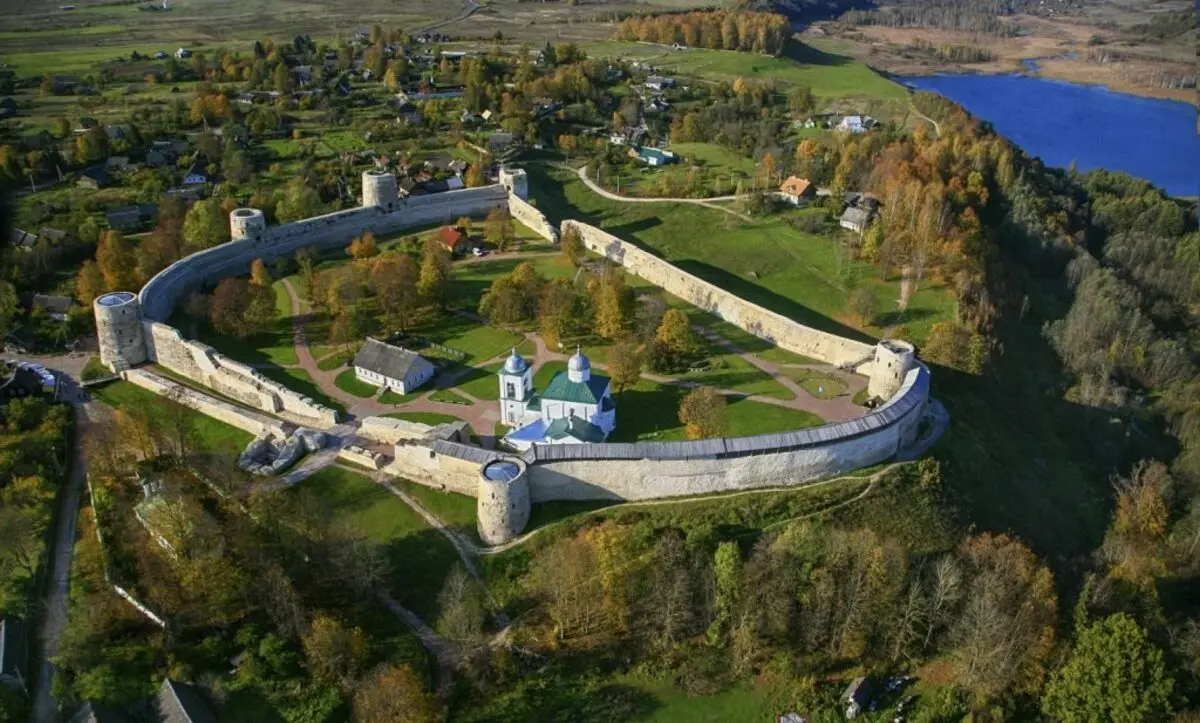 Ia patut dilihat: kampung yang paling indah di Rusia 8717_3