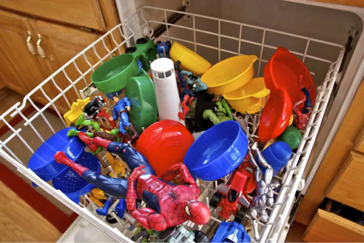 Hádáme se, nevěděli jste: 26 věcí, které mohou být umyty v myčce 9070_5