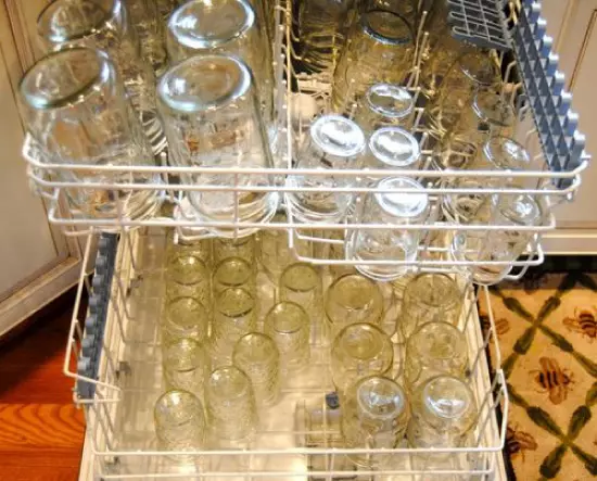 आम्ही तर्क करतो, आपल्याला माहित नाही: 26 गोष्टी डिशवॉशरमध्ये धुतल्या जाऊ शकतात 9070_6