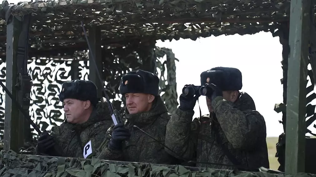 Medierna bundet lärdomarna i Ryska federationens väpnade styrkor till Krim och Nizhny Novgorod-regionen med en signal från Ukraina